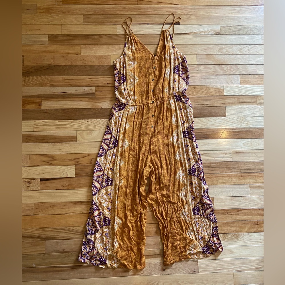 Flare leg pattern jumpsuit